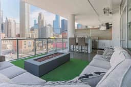Luxury Loft Collection 903 - Terrace - River North - Image 4