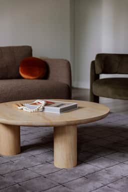 Luxury Designer Apartment 1003|Gold Coast/Old Town - Image 5