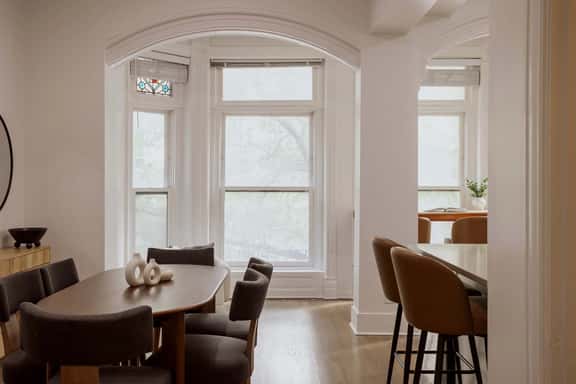 Designer Loft 2E | Heart of Gold Coast/River North - Image 1