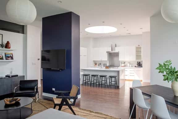 Luxury Penthouse Loft - Heart of Fulton Market - Image 1