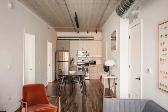 Luxury Designer Loft 202 | River North - Image 1