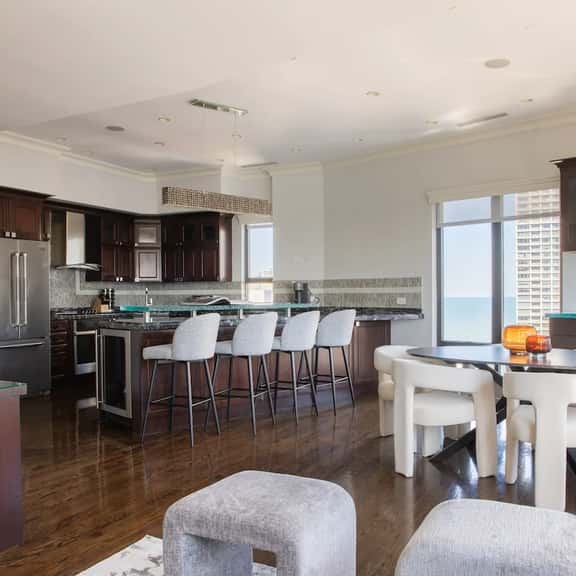 Luxury Designer Penthouse Combo | NW | Gold Coast - Image 1