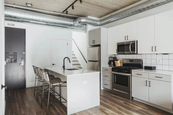 Luxury Penthouse Loft w/Terrace 507 | River North - Image 5