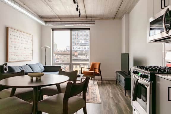 Luxury Penthouse Loft w/Terrace 504 | River North - Image 3