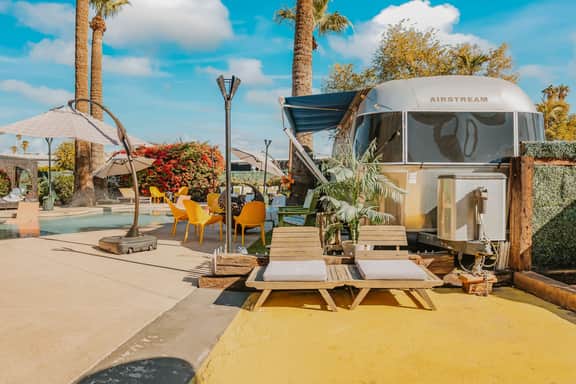 The Egyptian - Retro Modern Motel - Room 200 - Image 2