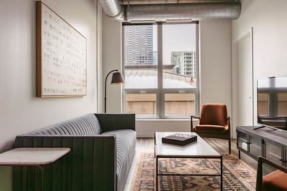 Luxury Designer Loft 302 | River North - Image 4